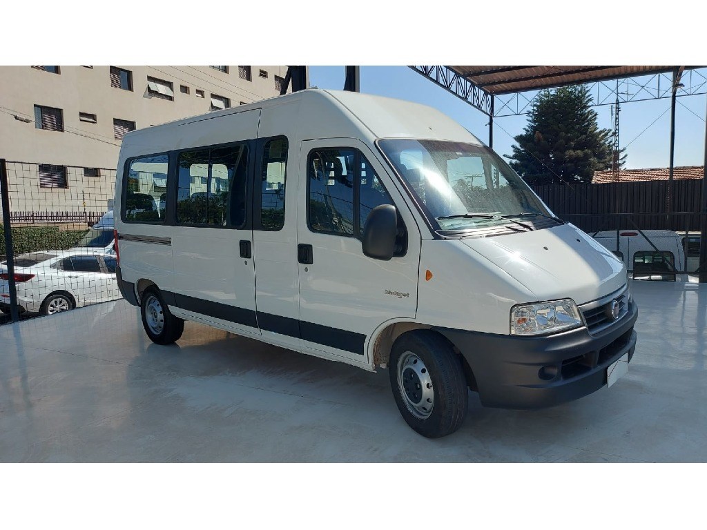 //www.autoline.com.br/carro/fiat/ducato-23-15l-minibus-16v-diesel-4p-turbo-manual/2015/americana-sp/24410488