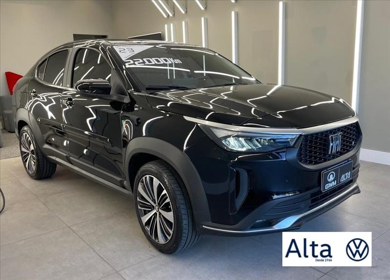 //www.autoline.com.br/carro/fiat/fastback-10-turbo-200-audace-12v-flex-4p-automatico/2023/sao-paulo-sp/23903806