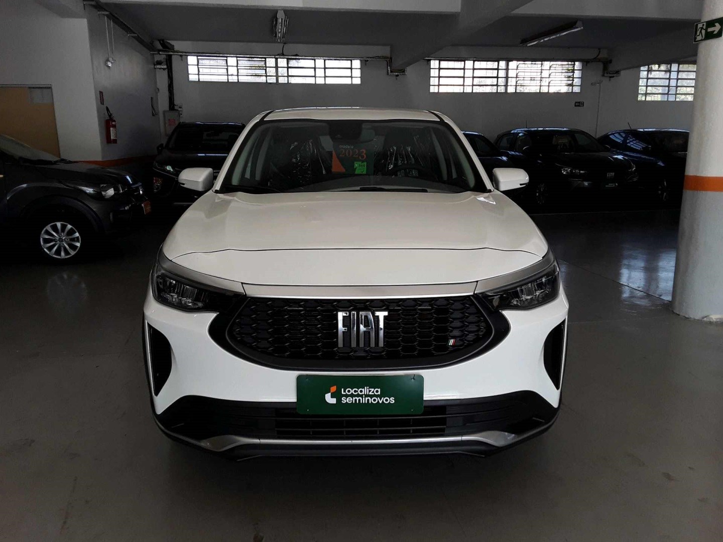 //www.autoline.com.br/carro/fiat/fastback-10-turbo-200-audace-12v-flex-4p-automatico/2023/taubate-sp/24840732