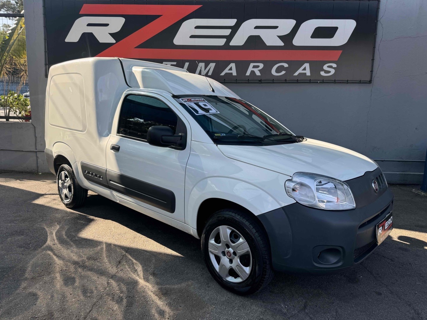 //www.autoline.com.br/carro/fiat/fiorino-14-hard-working-8v-flex-2p-manual/2019/sao-paulo-sp/24723371