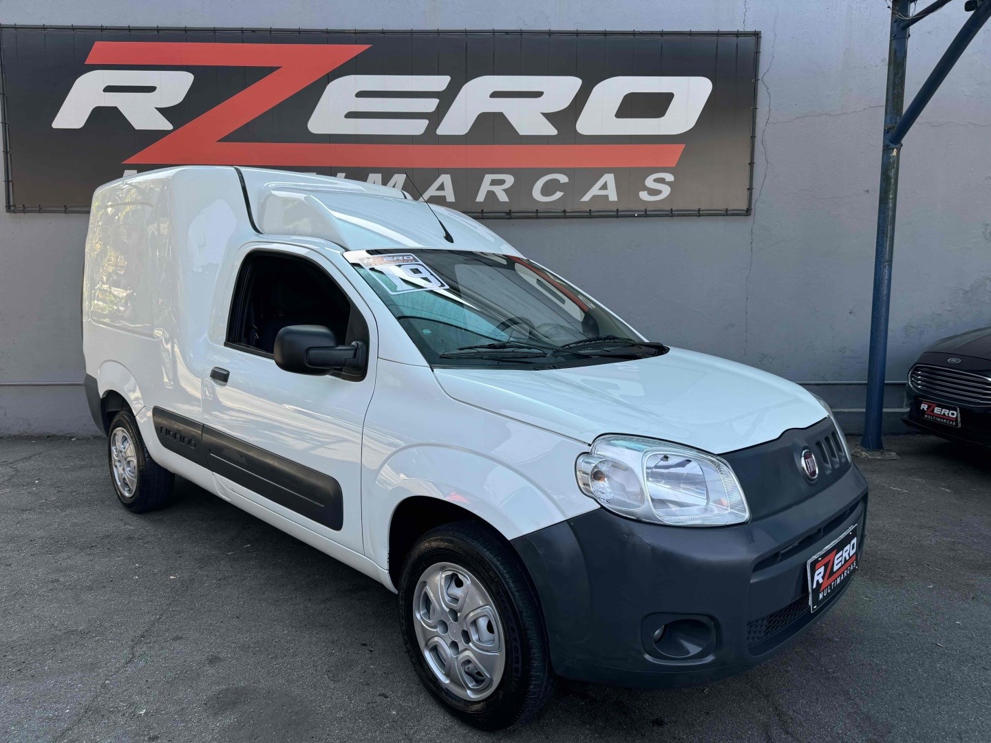 //www.autoline.com.br/carro/fiat/fiorino-14-hard-working-8v-flex-2p-manual/2019/sao-paulo-sp/24817400