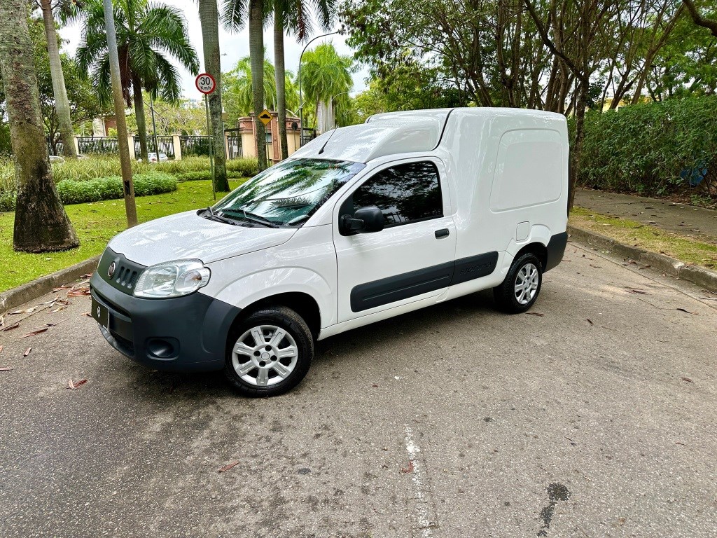 //www.autoline.com.br/carro/fiat/fiorino-14-8v-flex-2p-manual/2021/rio-de-janeiro-rj/25030170