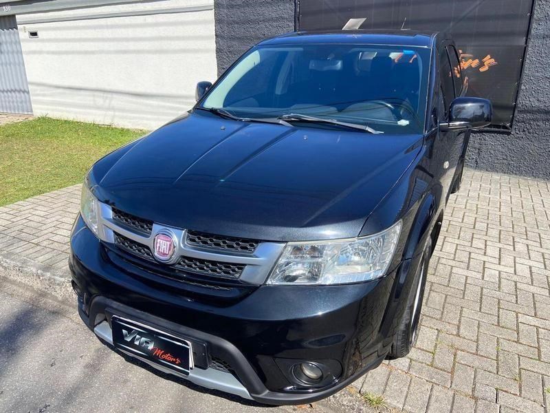 //www.autoline.com.br/carro/fiat/freemont-24-emotion-16v-gasolina-4p-automatico/2012/sao-jose-dos-pinhais-pr/24579542