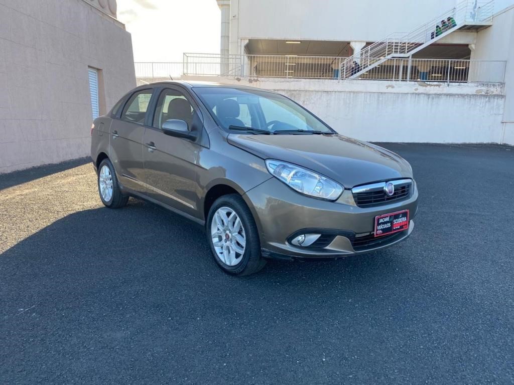 //www.autoline.com.br/carro/fiat/grand-siena-16-essence-16v-flex-4p-manual/2016/uberlandia-mg/24341032