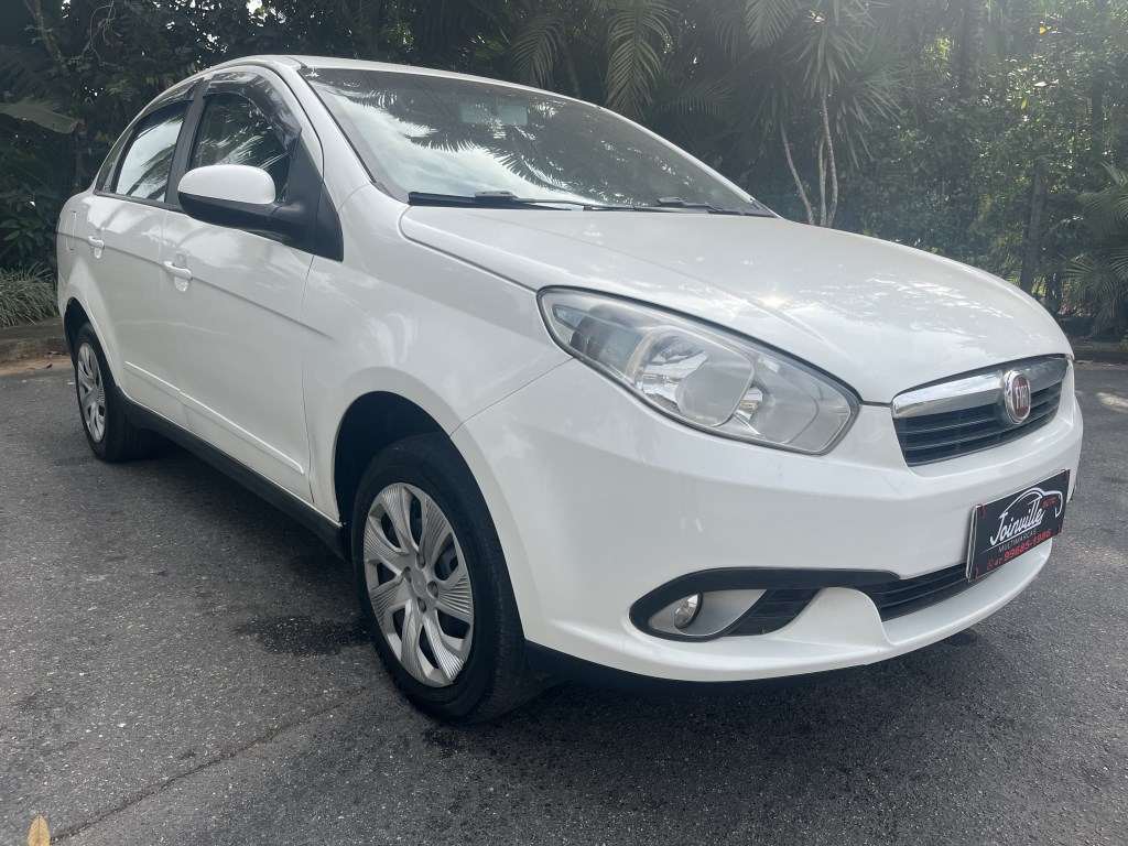 //www.autoline.com.br/carro/fiat/grand-siena-14-tetrafuel-evo-8v-flex-4p-manual/2016/joinville-sc/24360717