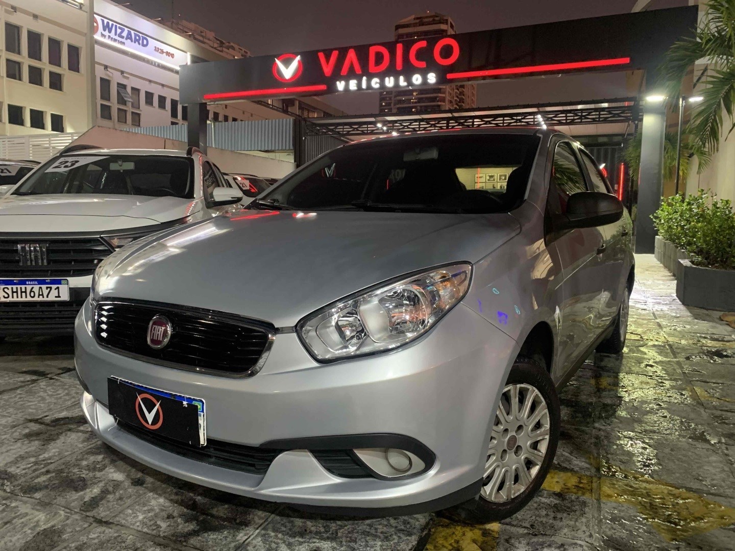 //www.autoline.com.br/carro/fiat/grand-siena-10-attractive-8v-flex-4p-manual/2019/itaguai-rj/24684697