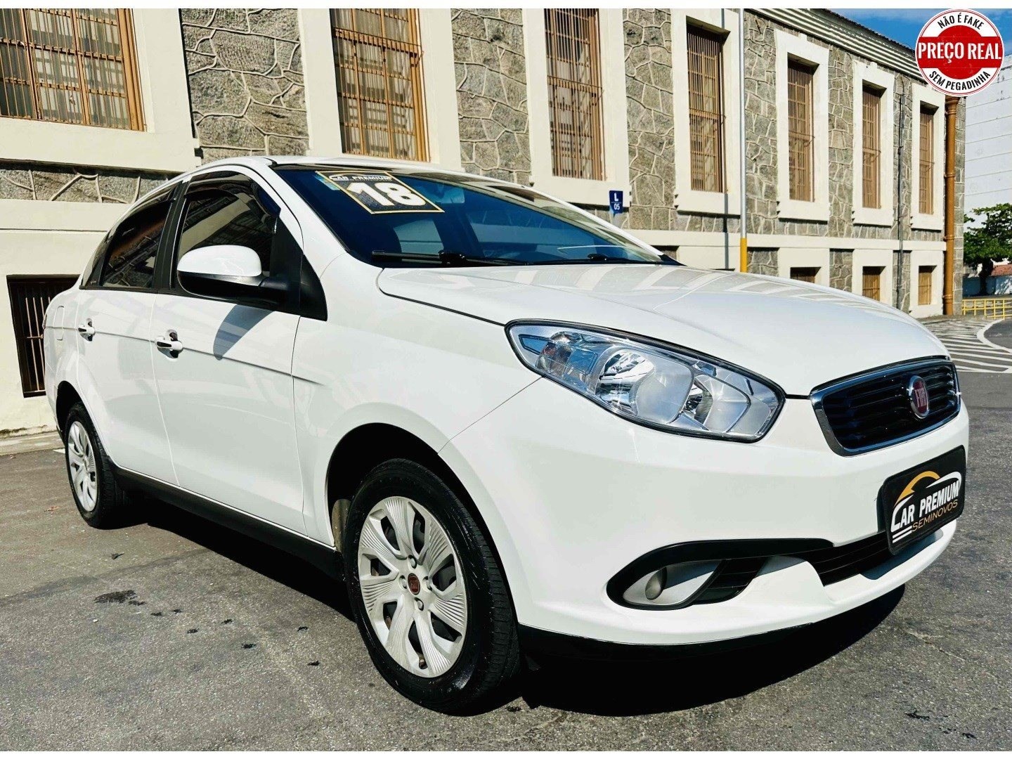 //www.autoline.com.br/carro/fiat/grand-siena-14-attractive-8v-flex-4p-manual/2018/rio-de-janeiro-rj/24689959