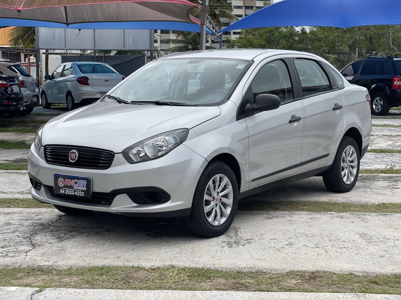 //www.autoline.com.br/carro/fiat/grand-siena-14-attractive-8v-flex-4p-manual/2020/natal-rn/25029898