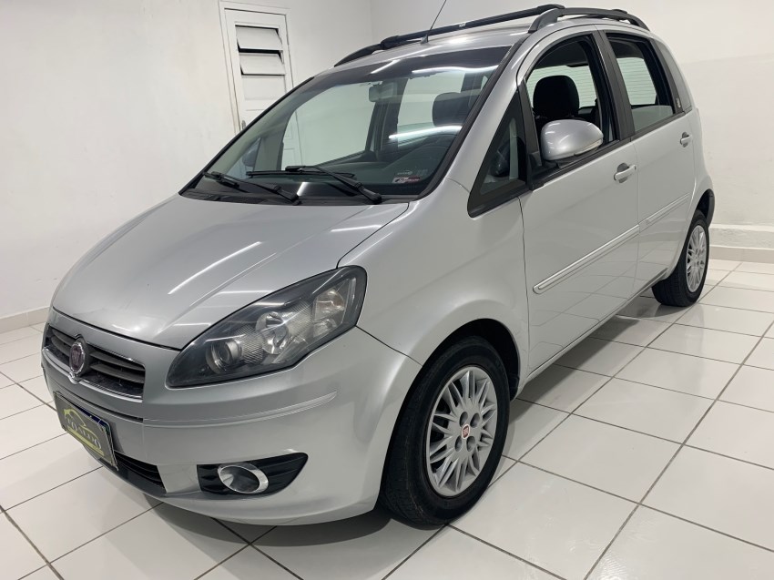 //www.autoline.com.br/carro/fiat/idea-14-attractive-8v-flex-4p-manual/2013/curitiba-pr/25007327