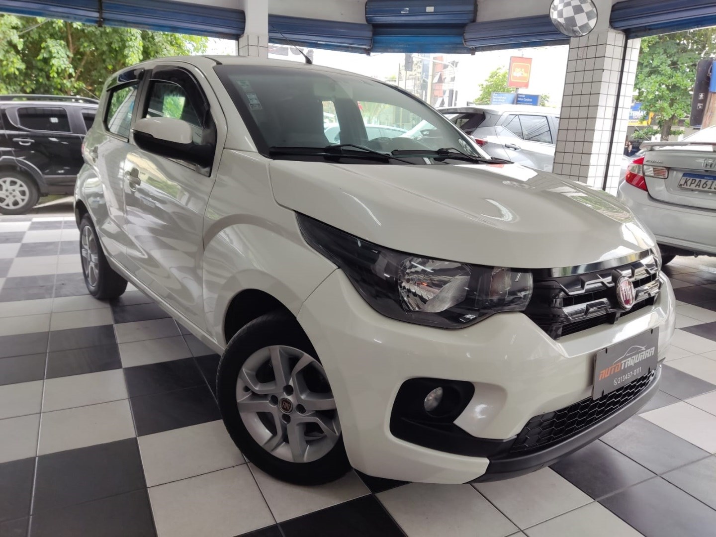 //www.autoline.com.br/carro/fiat/mobi-10-evo-like-on-8v-flex-4p-manual/2017/rio-de-janeiro-rj/24917885