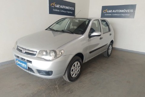 //www.autoline.com.br/carro/fiat/palio-10-fire-economy-8v-flex-4p-manual/2012/brasilia-df/22302073