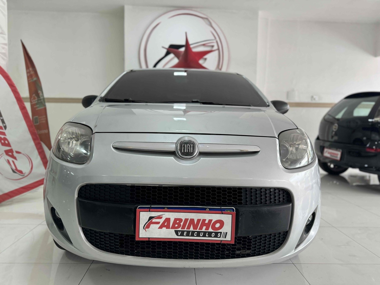 //www.autoline.com.br/carro/fiat/palio-10-evo-attractive-8v-flex-4p-manual/2015/rio-de-janeiro-rj/24558399