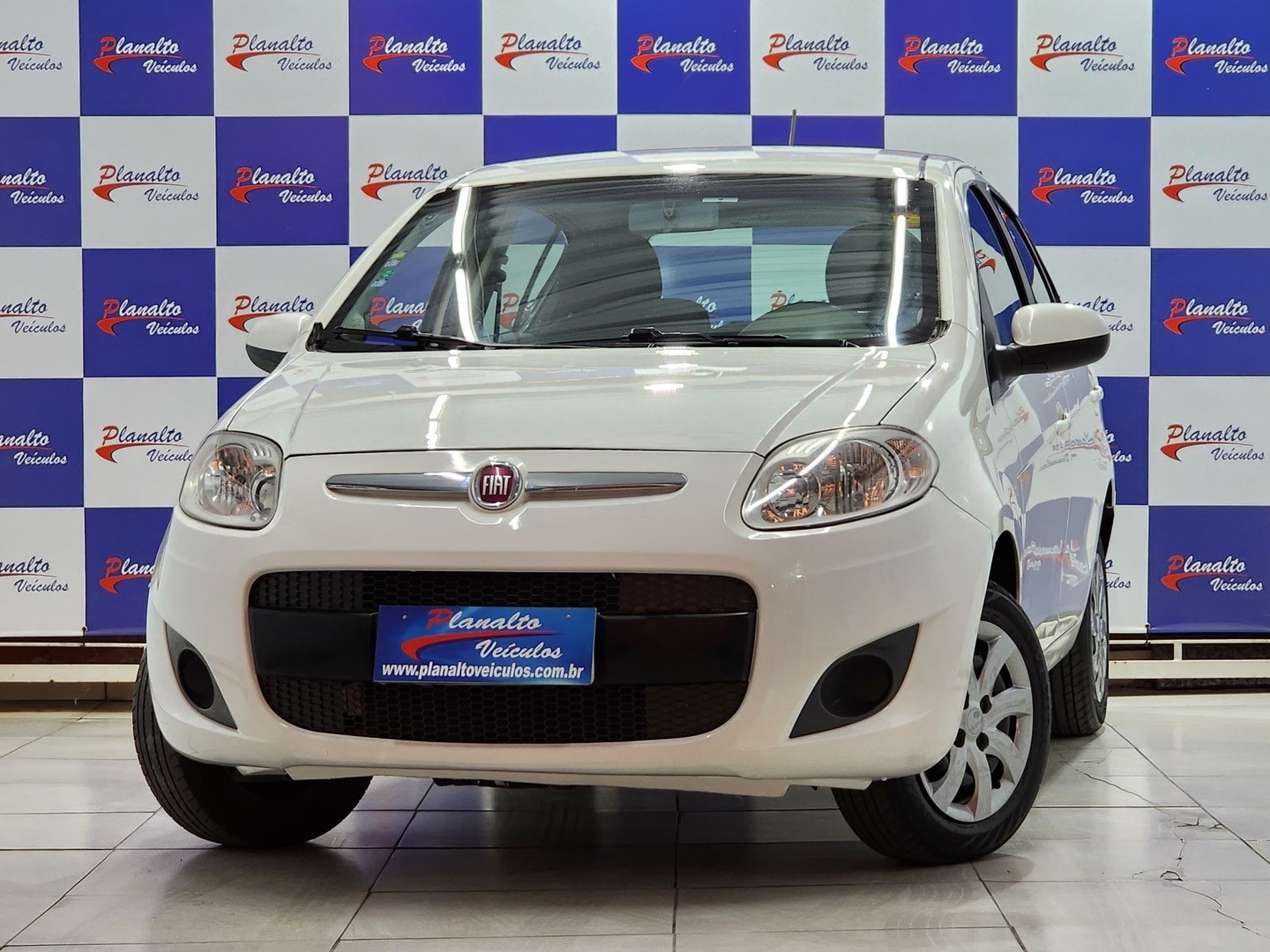//www.autoline.com.br/carro/fiat/palio-10-evo-attractive-8v-flex-4p-manual/2015/belo-horizonte-mg/24899754