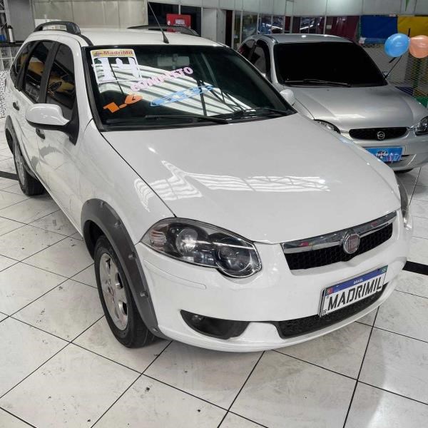 //www.autoline.com.br/carro/fiat/palio-weekend-16-trekking-16v-flex-4p-manual/2014/sao-paulo-sp/24832535