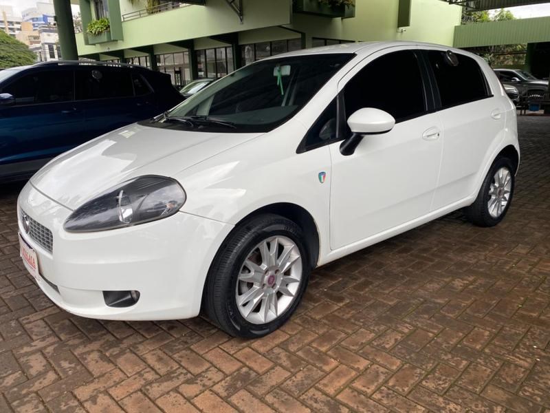 //www.autoline.com.br/carro/fiat/punto-14-attractive-italia-8v-85cv-4p-flex-manual/2012/toledo-pr/24919483