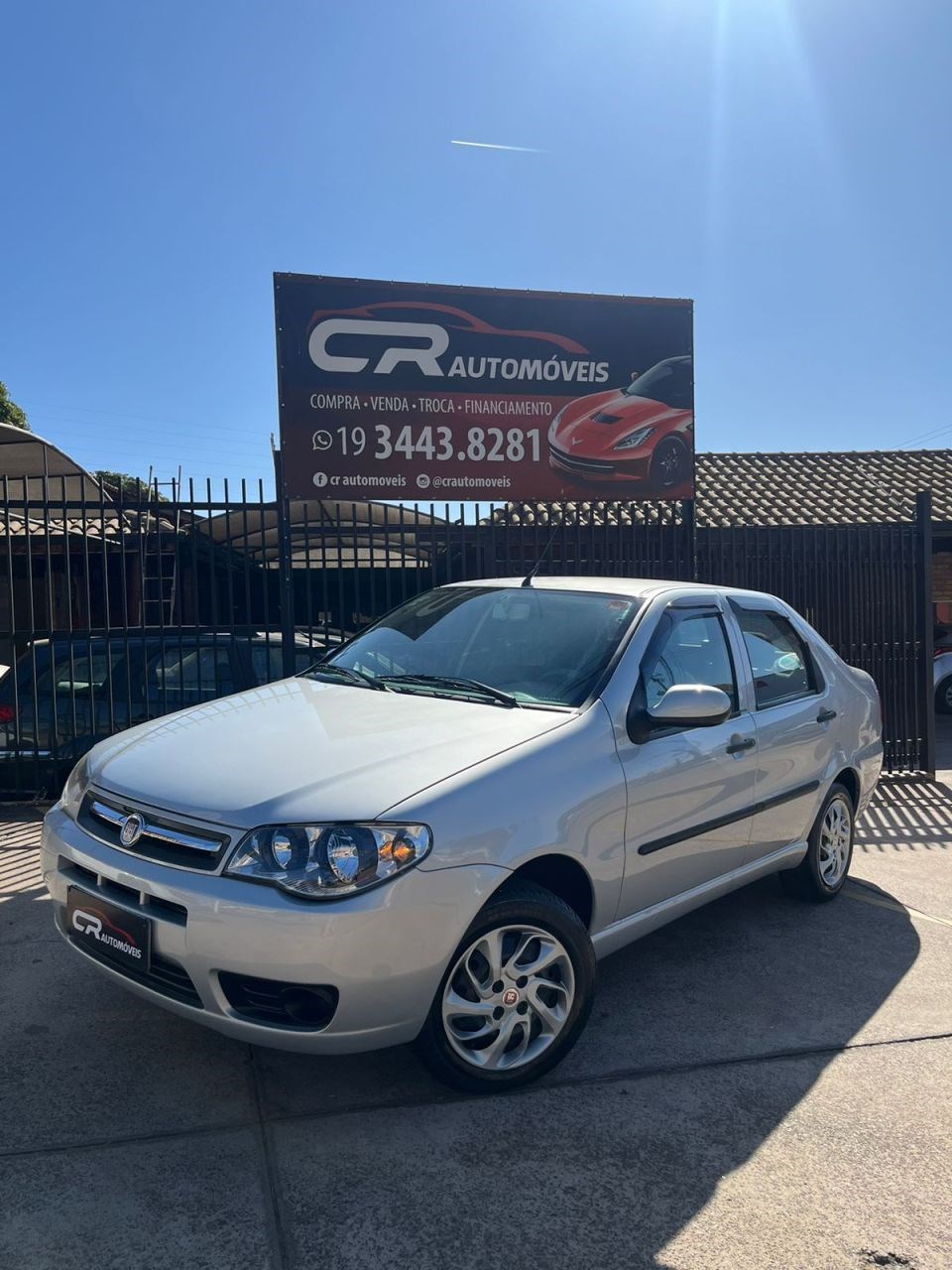 //www.autoline.com.br/carro/fiat/siena-10-fire-8v-flex-4p-manual/2012/limeira-sp/24298613