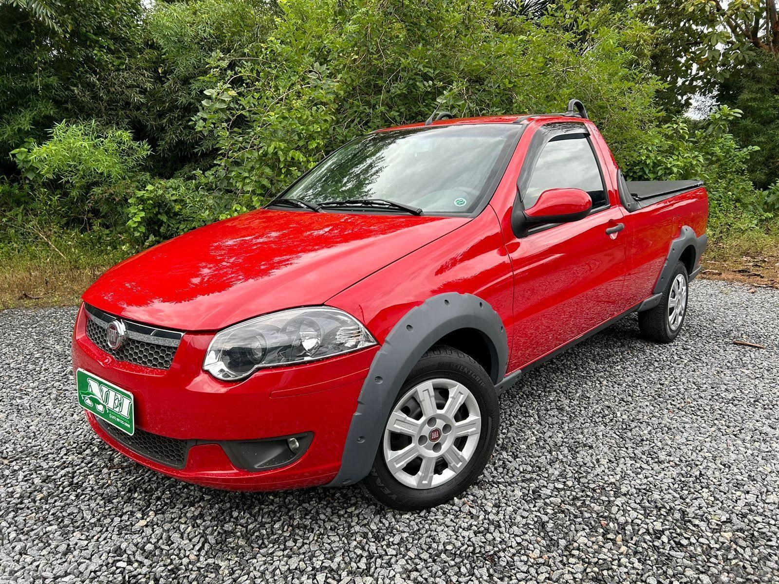 //www.autoline.com.br/carro/fiat/strada-16-trekking-16v-flex-2p-manual/2013/jaragua-do-sul-sc/23028124