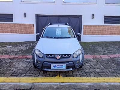 //www.autoline.com.br/carro/fiat/strada-18-adventure-locker-16v-130cv-2p-flex-manual/2014/erechim-rs/23653801