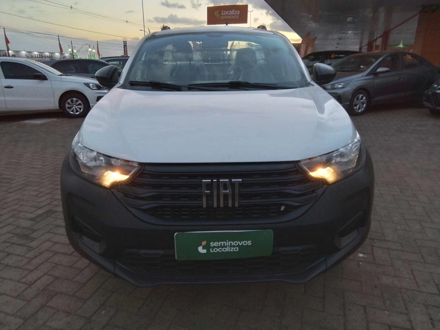 //www.autoline.com.br/carro/fiat/strada-14-cabine-plus-endurance-8v-flex-2p-manual/2023/curitiba-pr/24765885