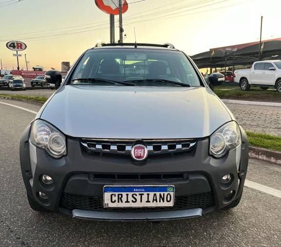 //www.autoline.com.br/carro/fiat/strada-18-adventure-locker-16v-130cv-2p-flex-manual/2016/lorena-sp/24880659