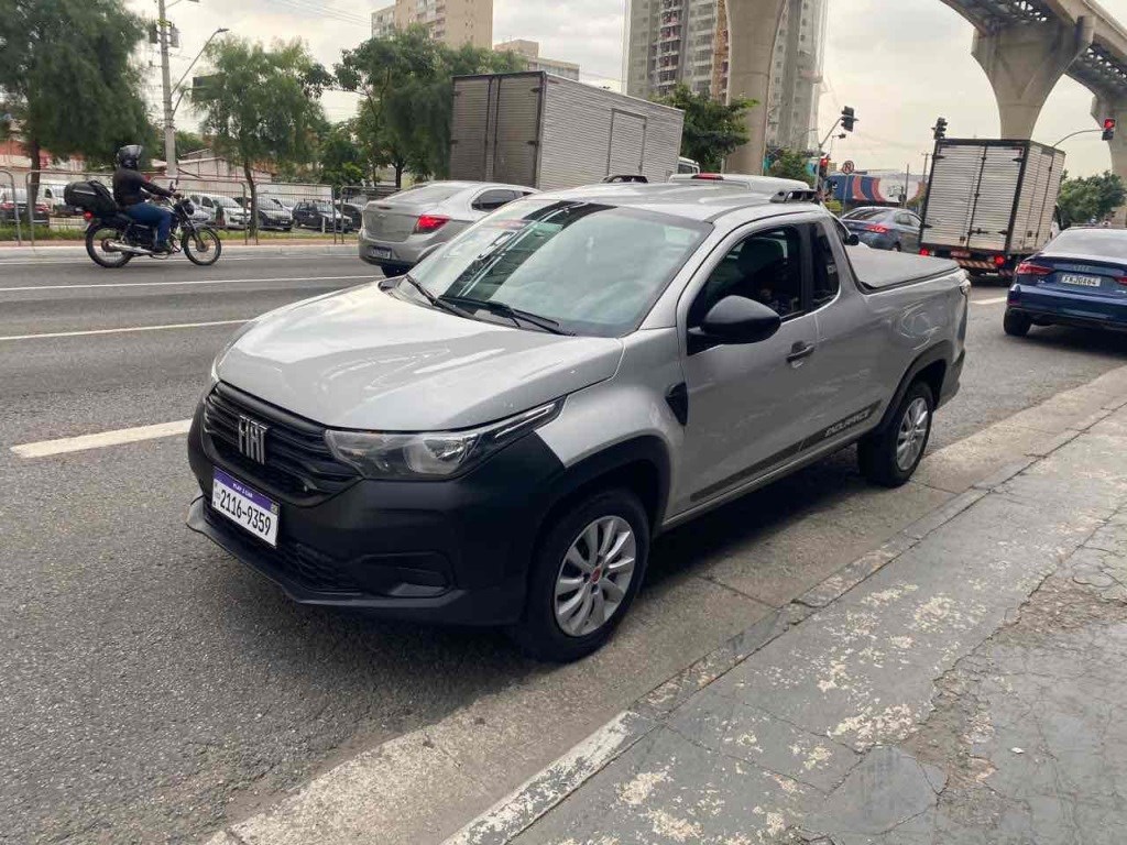 //www.autoline.com.br/carro/fiat/strada-14-cabine-plus-endurance-8v-flex-2p-manual/2021/sao-paulo-sp/24918993
