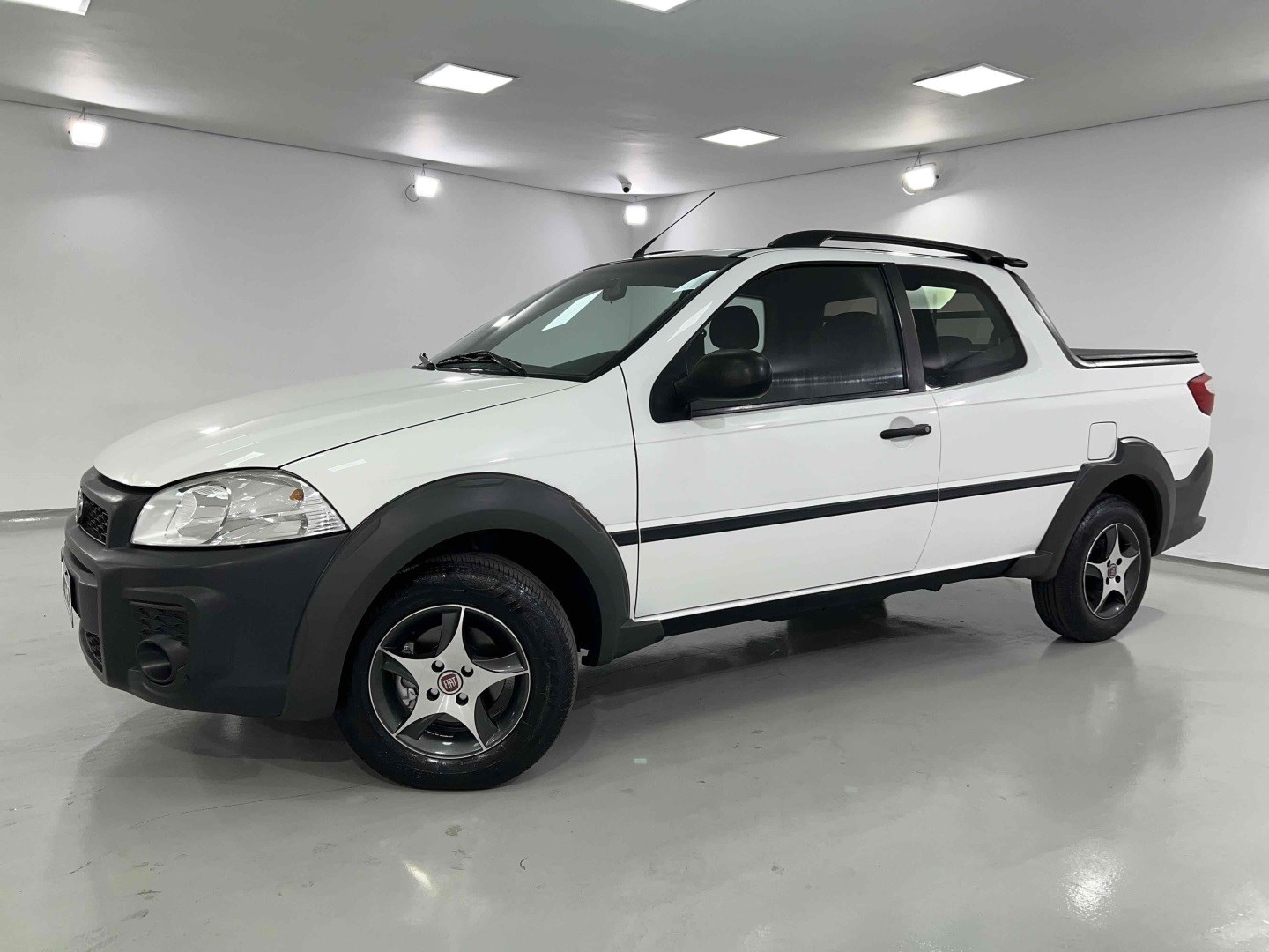 //www.autoline.com.br/carro/fiat/strada-14-cd-hard-working-8v-flex-2p-manual/2018/belo-horizonte-mg/24941788