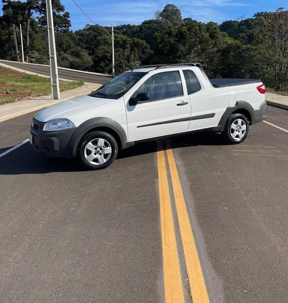 //www.autoline.com.br/carro/fiat/strada-14-ce-hard-working-8v-flex-2p-manual/2018/joacaba-sc/24972215