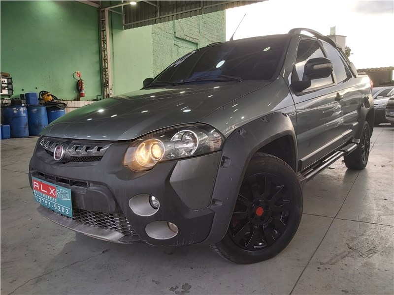//www.autoline.com.br/carro/fiat/strada-18-adventure-16v-cd-flex-2p-dualogic/2014/sao-joao-de-meriti-rj/25018610