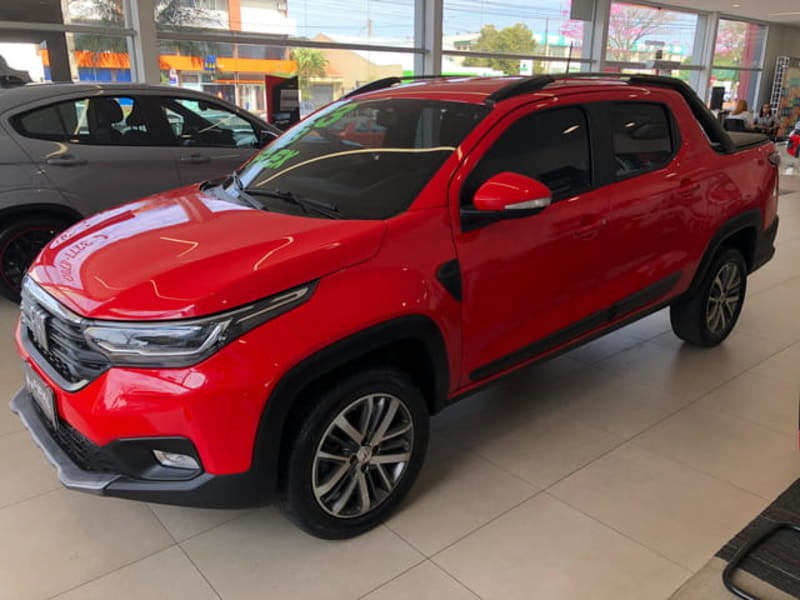 //www.autoline.com.br/carro/fiat/strada-13-cd-volcano-8v-flex-4p-manual/2023/cascavel-pr/25021792