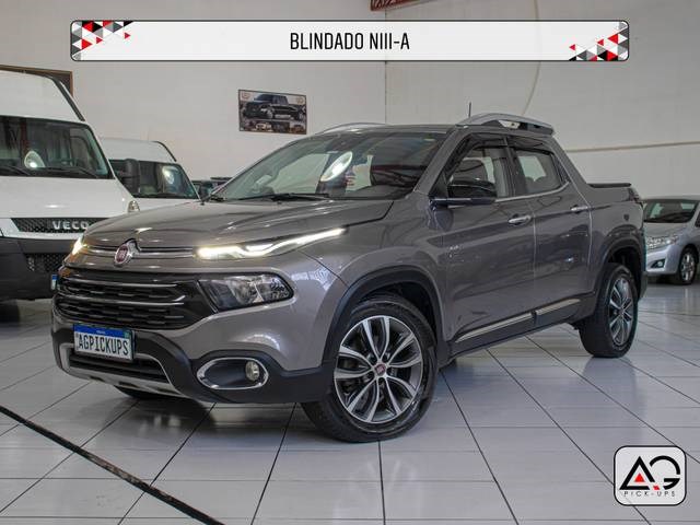 //www.autoline.com.br/carro/fiat/toro-20-volcano-16v-diesel-4p-4x4-turbo-automatico/2020/sao-paulo-sp/22935963