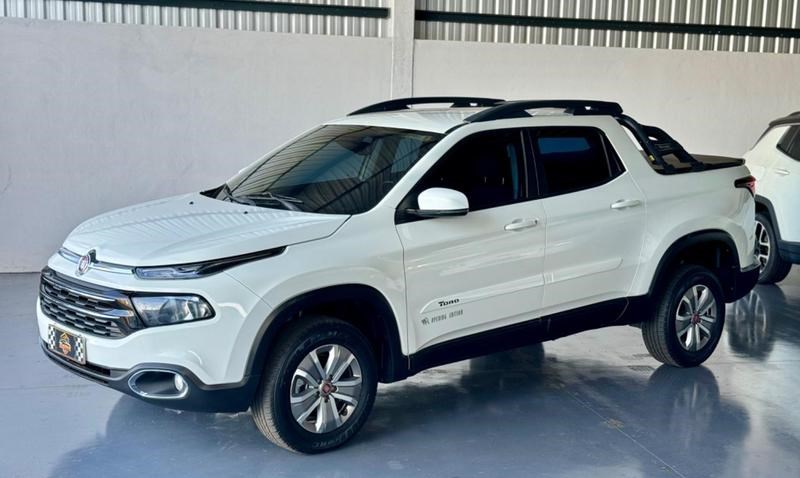 //www.autoline.com.br/carro/fiat/toro-18-freedom-opening-edt-16v-flex-4p-automatico/2017/jatai-go/23981639
