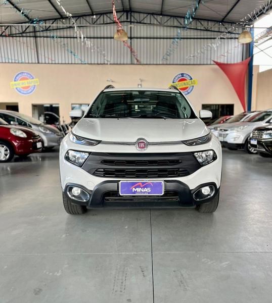 //www.autoline.com.br/carro/fiat/toro-18-freedom-16v-flex-4p-automatico/2020/araxa-mg/24027326