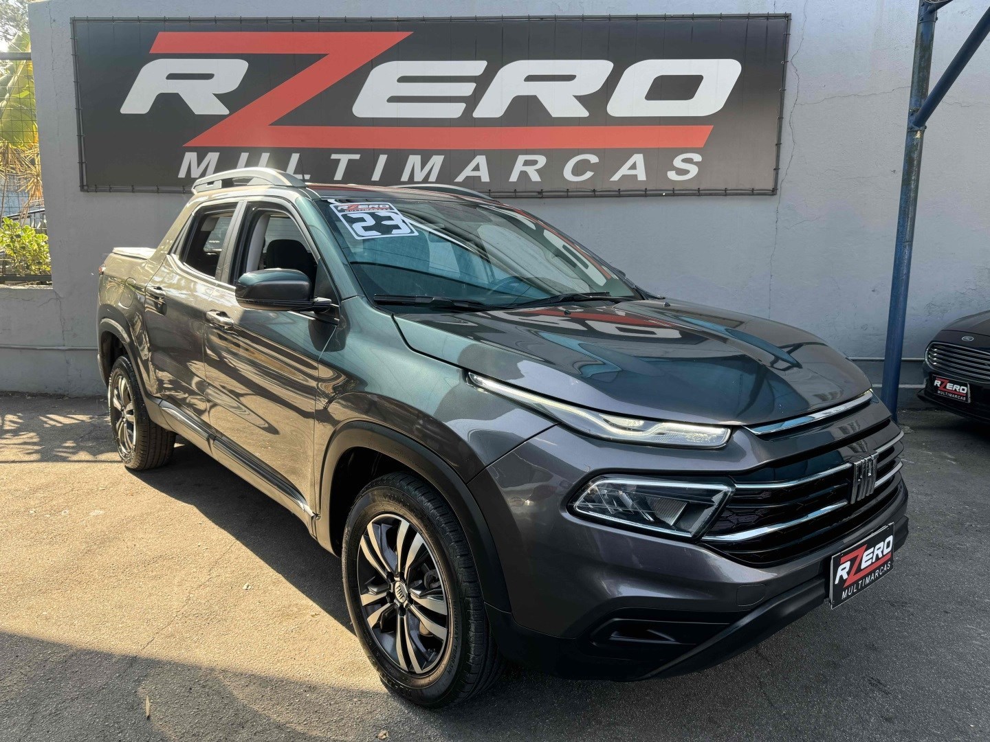 //www.autoline.com.br/carro/fiat/toro-13-t270-freedom-16v-flex-4p-turbo-automatico/2023/sao-paulo-sp/24398681