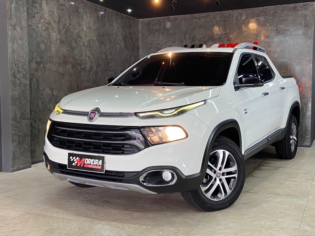 //www.autoline.com.br/carro/fiat/toro-20-volcano-16v-diesel-4p-4x4-turbo-automatico/2017/ananindeua-pa/24544165