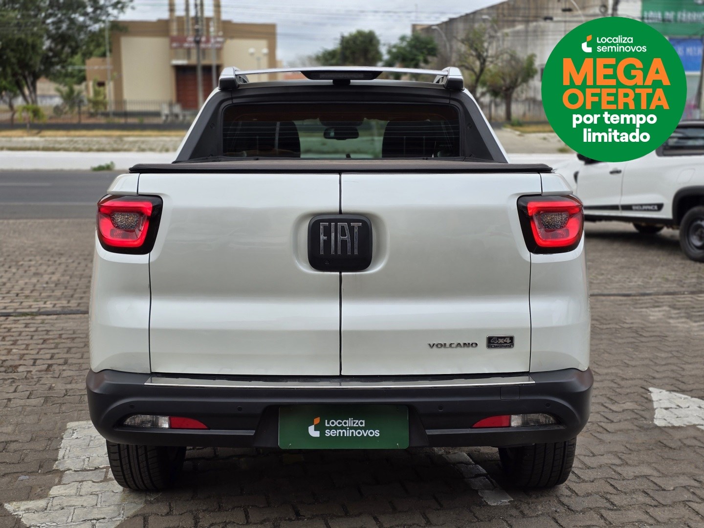 //www.autoline.com.br/carro/fiat/toro-20-volcano-16v-diesel-4p-4x4-turbo-automatico/2023/juazeiro-do-norte-ce/24813191