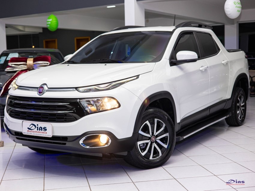 //www.autoline.com.br/carro/fiat/toro-18-freedom-opening-edt-16v-flex-4p-automatico/2017/campo-bom-rs/24901539