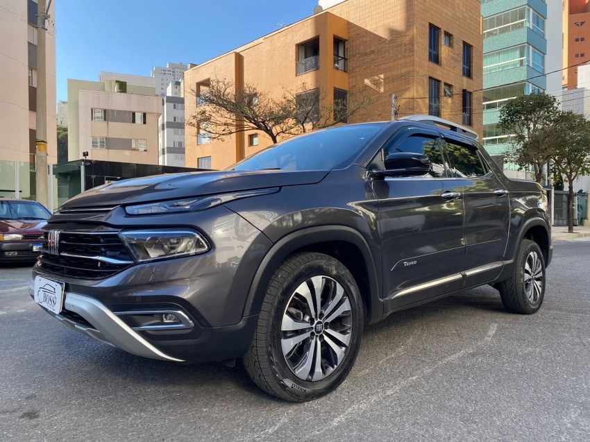 //www.autoline.com.br/carro/fiat/toro-20-volcano-16v-diesel-4p-4x4-turbo-automatico/2023/belo-horizonte-mg/24940621