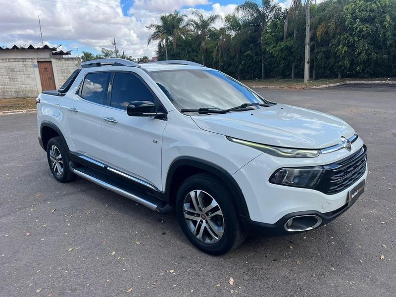 //www.autoline.com.br/carro/fiat/toro-24-volcano-16v-flex-4p-automatico/2019/brasilia-df/24965467