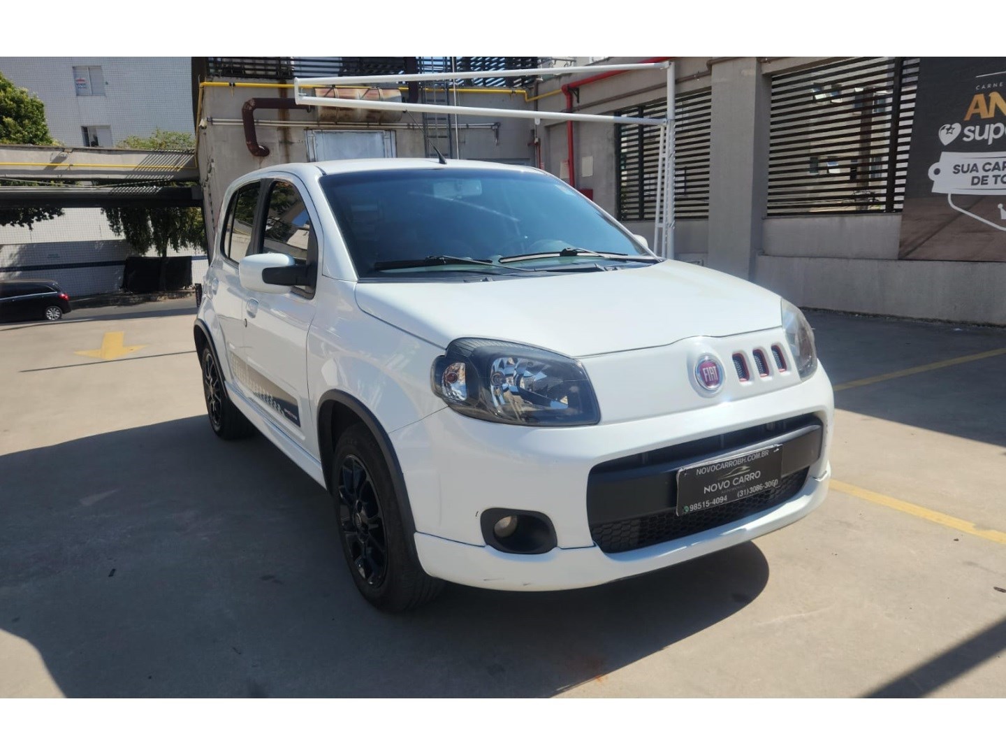 //www.autoline.com.br/carro/fiat/uno-14-evo-sporting-8v-flex-4p-manual/2014/belo-horizonte-mg/24554205