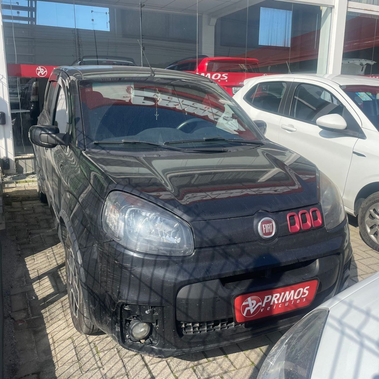 //www.autoline.com.br/carro/fiat/uno-14-evo-sporting-8v-flex-4p-dualogic/2016/paulo-lopes-sc/24774076