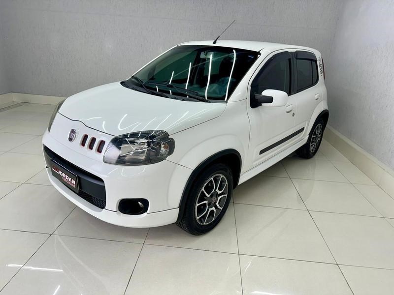 //www.autoline.com.br/carro/fiat/uno-14-sporting-8v-flex-4p-manual/2012/curitiba-pr/24909101