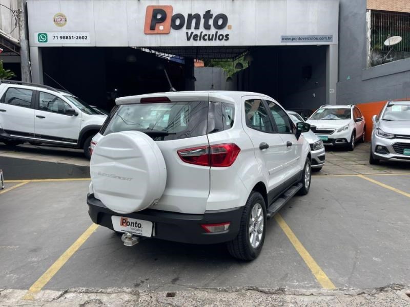 //www.autoline.com.br/carro/ford/ecosport-15-se-12v-flex-4p-automatico/2020/salvador-ba/21296460