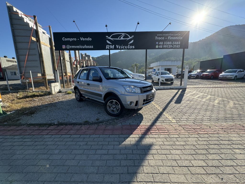 //www.autoline.com.br/carro/ford/ecosport-16-xlt-8v-flex-4p-manual/2009/santo-amaro-da-imperatriz-sc/23454145