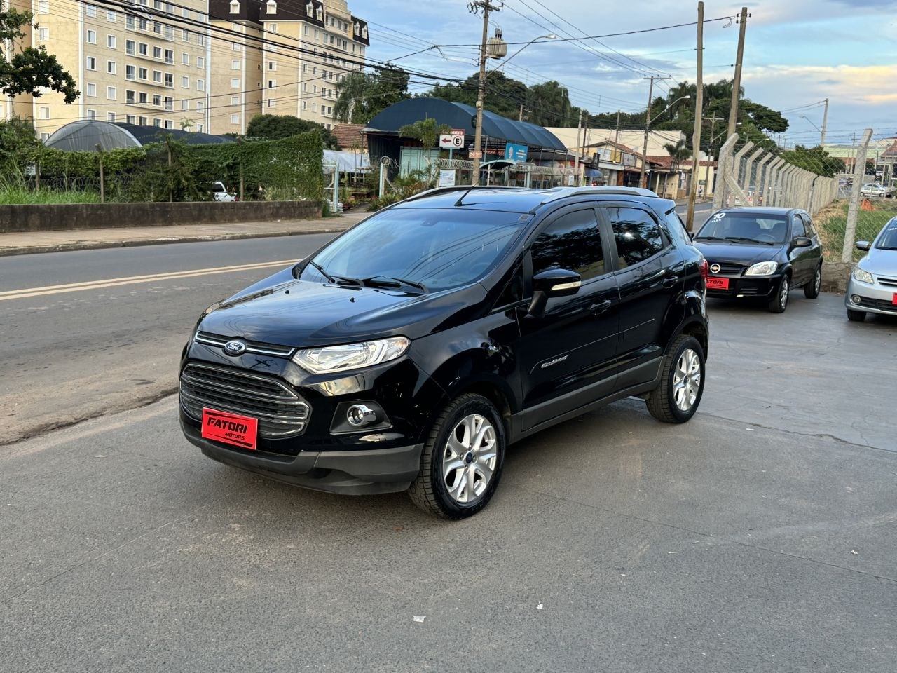 //www.autoline.com.br/carro/ford/ecosport-20-titanium-16v-flex-4p-powershift/2015/piracicaba-sp/23560029