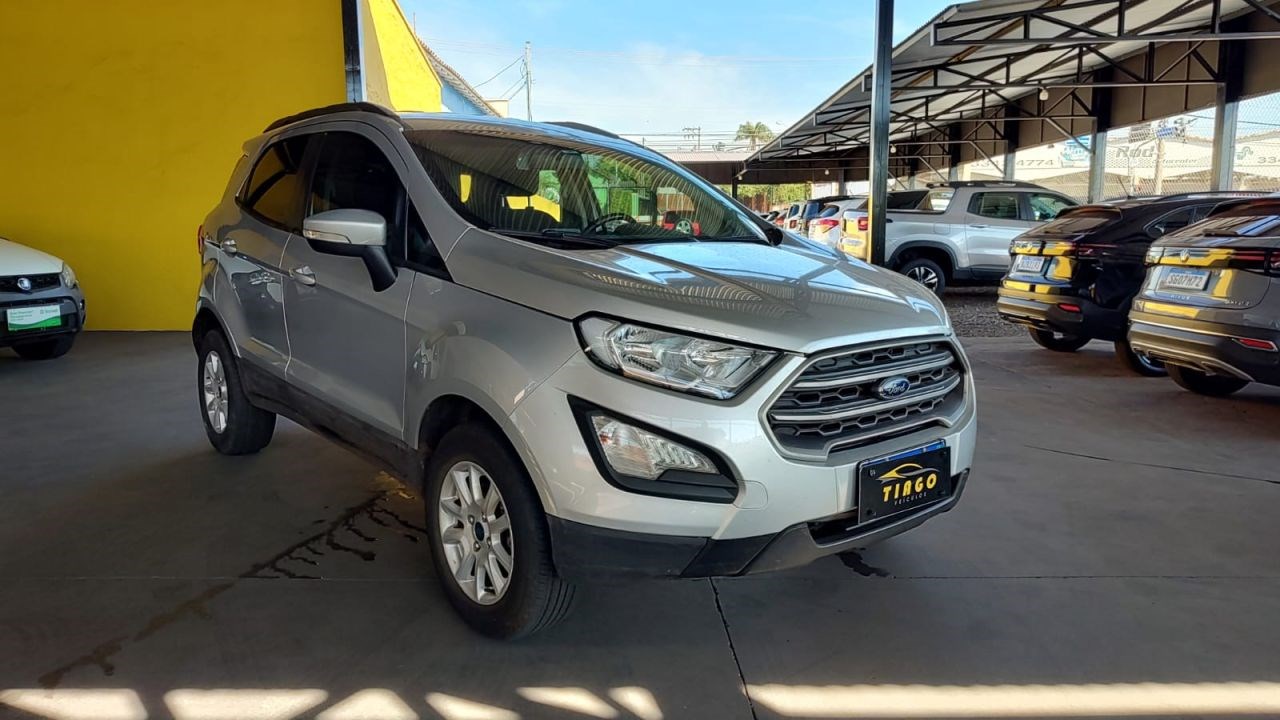 //www.autoline.com.br/carro/ford/ecosport-15-freestyle-12v-flex-4p-automatico/2020/bebedouro-sp/23635949