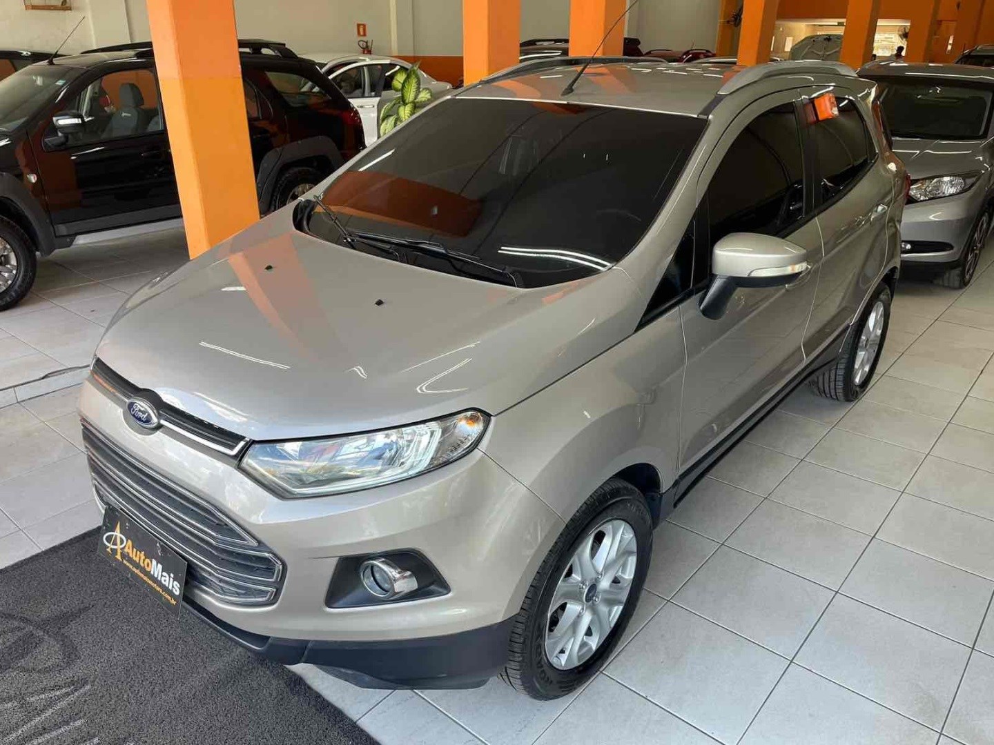 //www.autoline.com.br/carro/ford/ecosport-20-freestyle-plus-titanium-16v-flex-4p-powers/2014/nova-serrana-mg/23934253