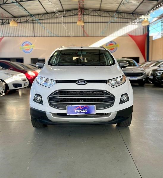 //www.autoline.com.br/carro/ford/ecosport-16-s-16v-flex-4p-manual/2014/araxa-mg/23972597