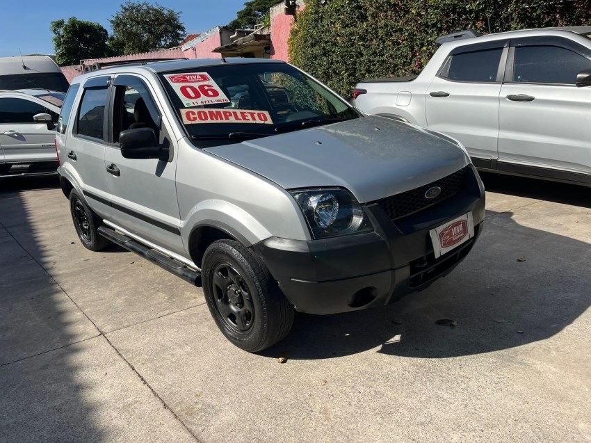 //www.autoline.com.br/carro/ford/ecosport-16-xls-8v-flex-4p-manual/2006/taboao-da-serra-sp/24238641