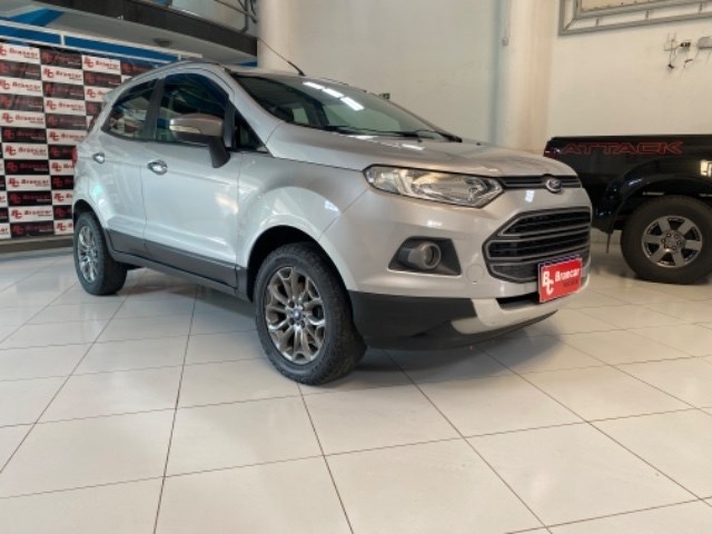 //www.autoline.com.br/carro/ford/ecosport-16-freestyle-16v-flex-4p-manual/2014/belem-pa/24251769