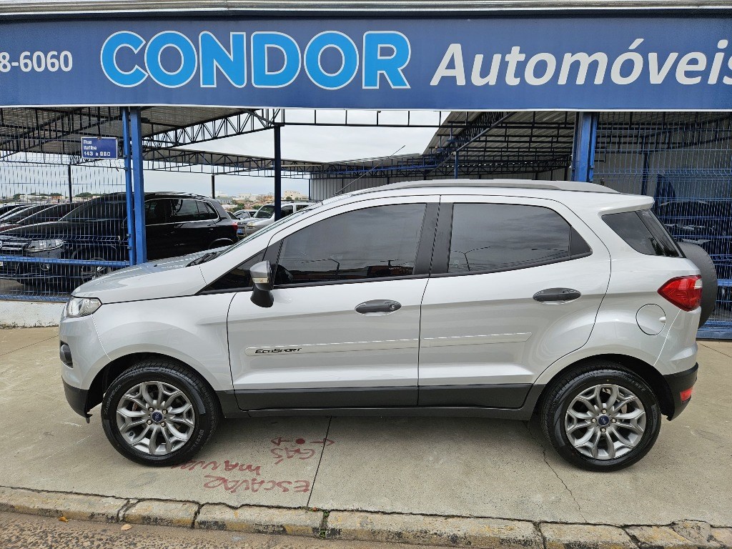 //www.autoline.com.br/carro/ford/ecosport-16-freestyle-16v-flex-4p-manual/2014/campinas-sp/24454789